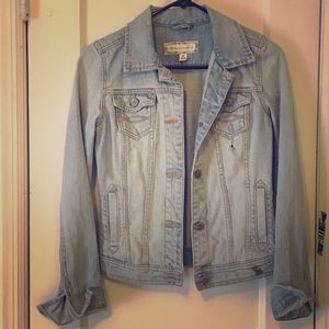 Adorable Abercrombie Vintage Jean Jacket